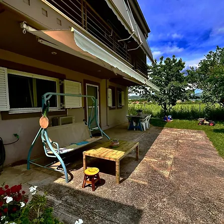 Little Garden House Apartment